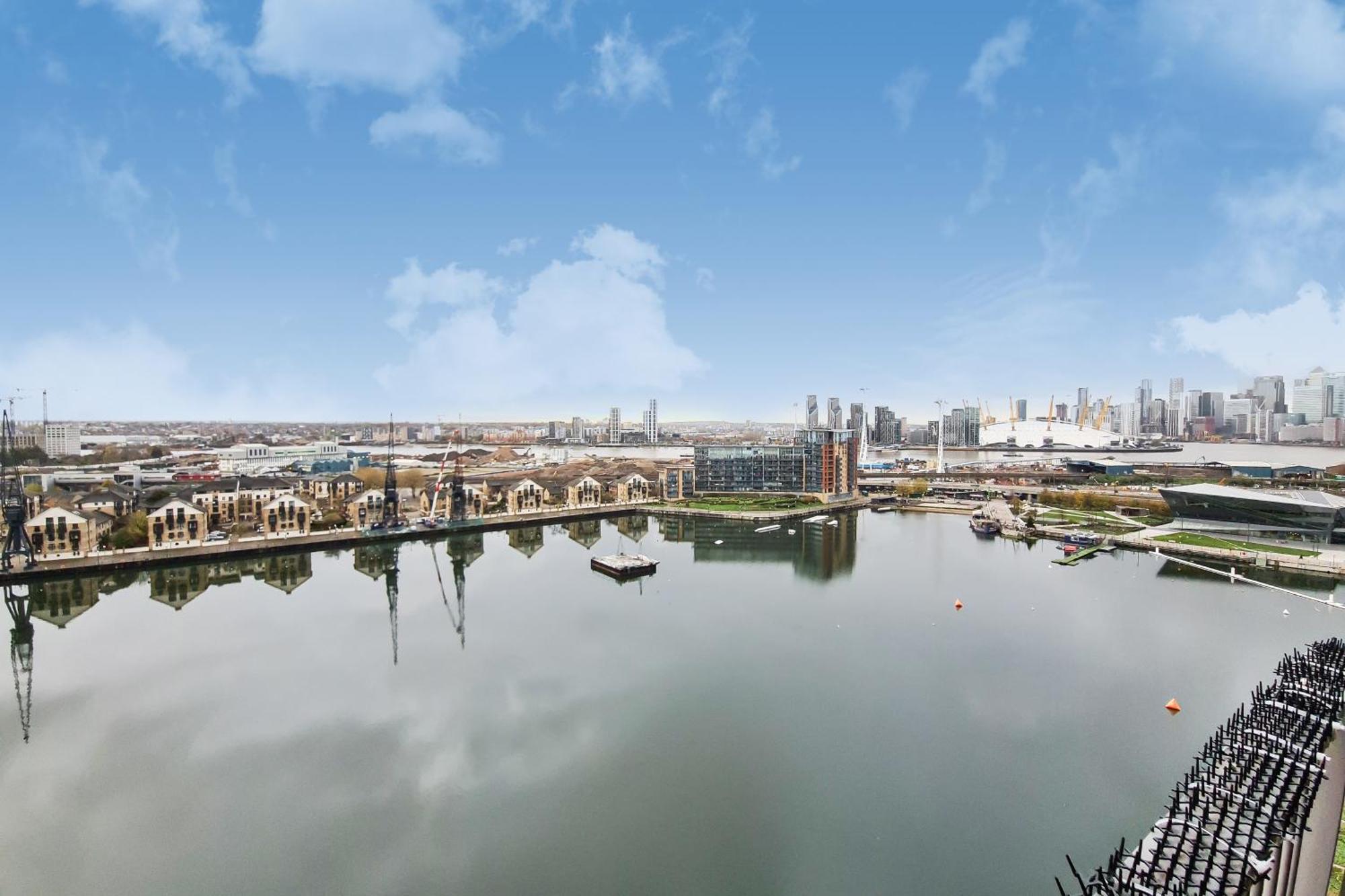 Deluxe Two Bed Apartment With River & City View Londra Dış mekan fotoğraf