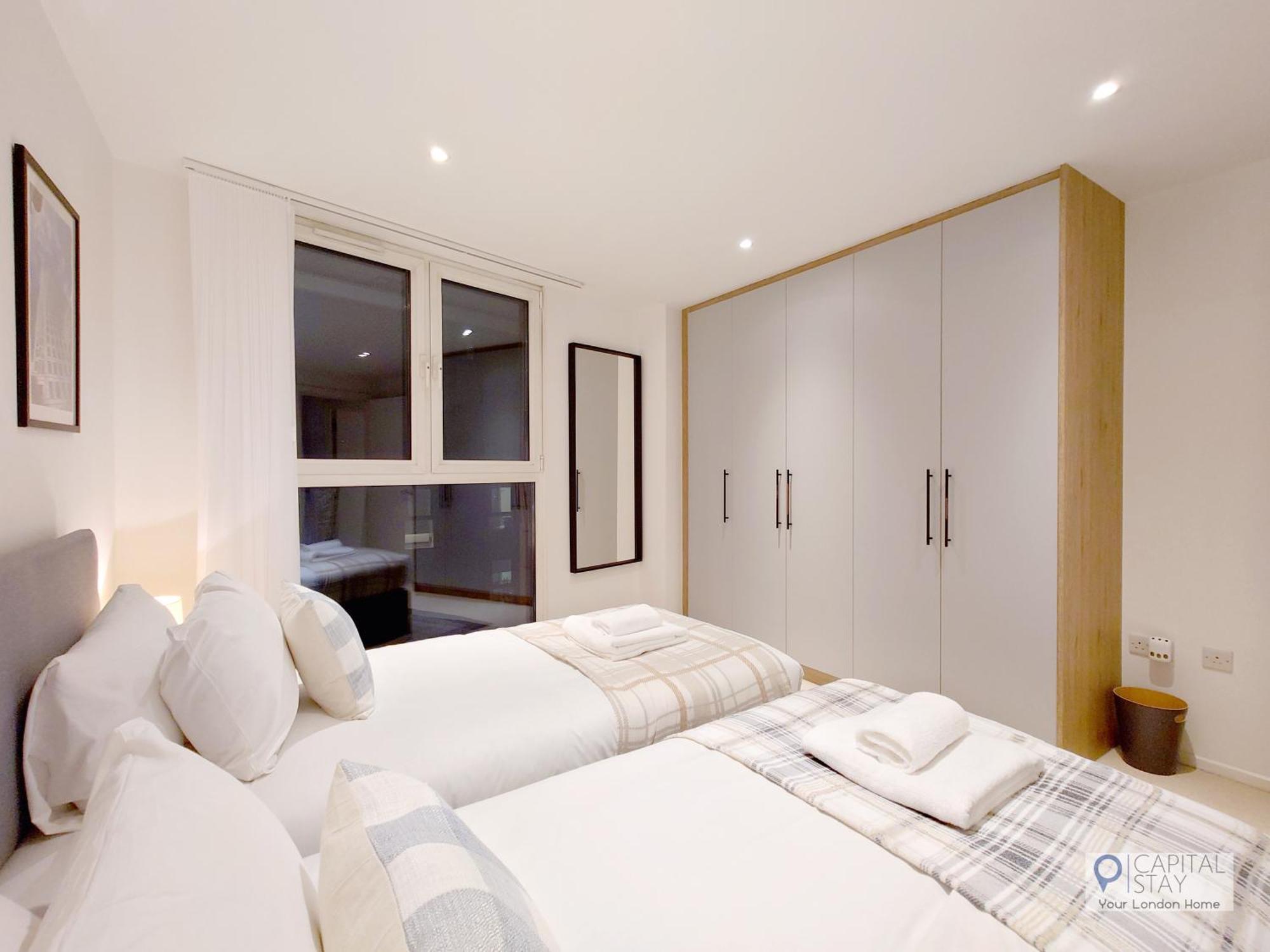 Deluxe Two Bed Apartment With River & City View Londra Dış mekan fotoğraf